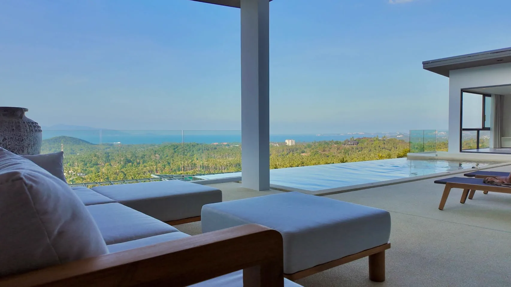 Ocean-view pool villa · Maenam · photo 18