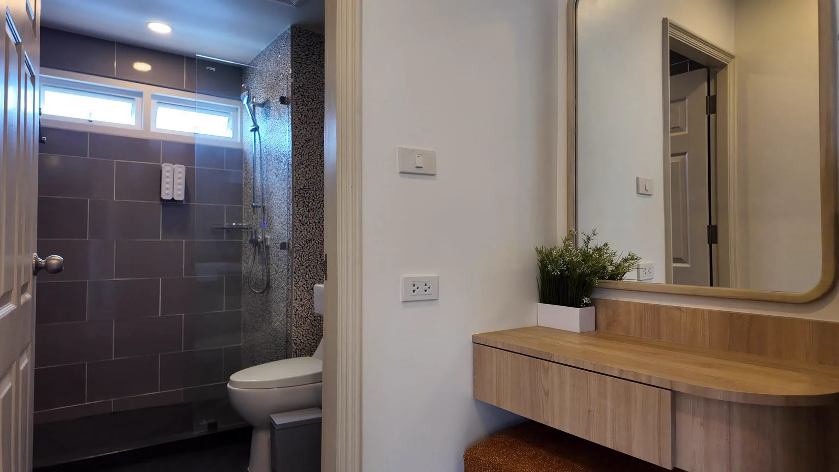 The Terraza · 1-bedroom condominium · quick sale · photo 18