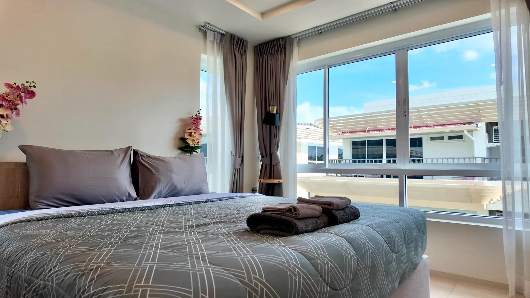 The Terraza · 1-bedroom condominium · quick sale · photo 25