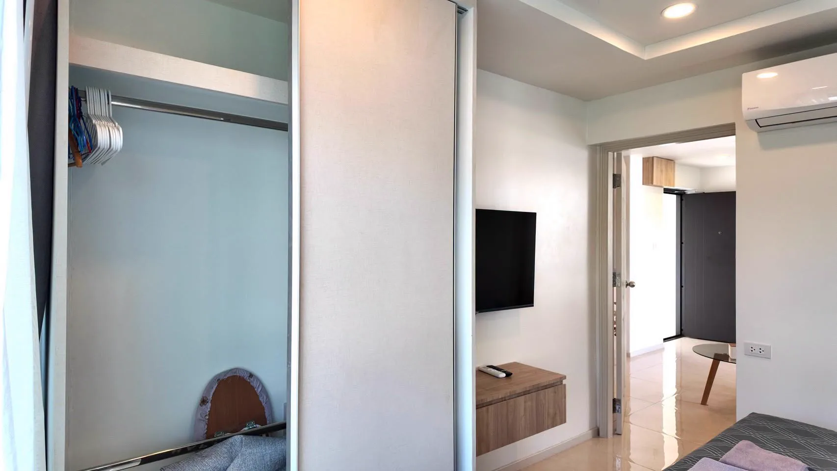 The Terraza · 1-bedroom condominium · quick sale · photo 29