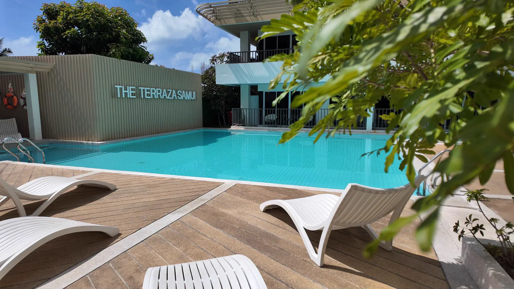 The Terraza · 1-bedroom condominium · quick sale · photo 40