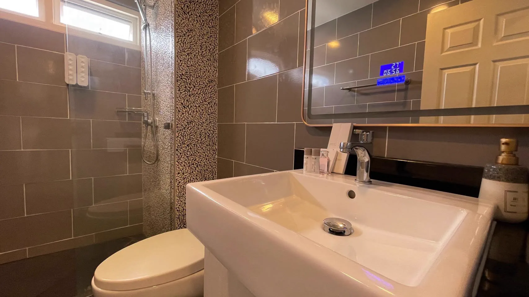 The Terraza · 1-bedroom condominium · quick sale · photo 52